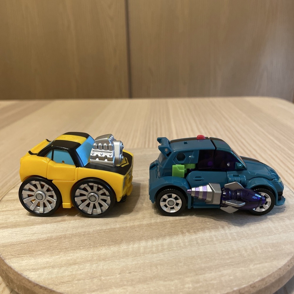 Transformers Lot 2 Bumblebee Rescue Bots Flip Racers + Takara Tomy Waspinator - Picture 4 of 7